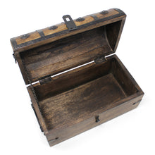 Pirate Treasure Chest with Lock and Skeleton Key - Medium