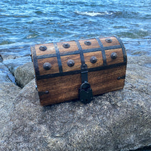 Pirate Treasure Chest with Lock and Skeleton Key - Medium